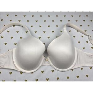 Victorias Secret Lined Perfect Coverage Bra White 32D T shirt